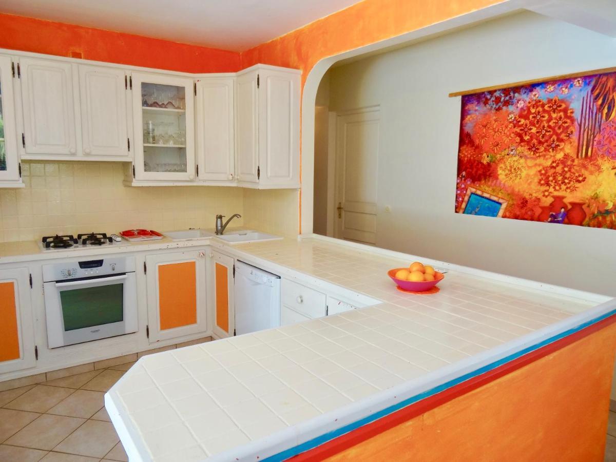 Mangoplaya Villa Deshaies Oda fotoğraf